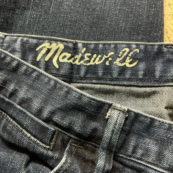 Madewell High-Rise SkinnyJeans in Dark Indigo Wash - Picture 4 of 6